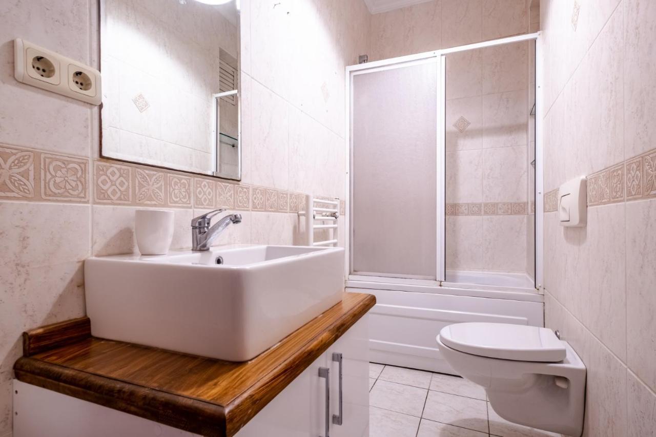 Centrally Located Apartment With Balcony In Sisli Istambul Extérieur photo